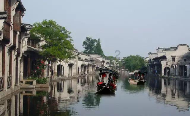 渝北回兴街道:巧手剪纸迎新春 文化传承话清廉